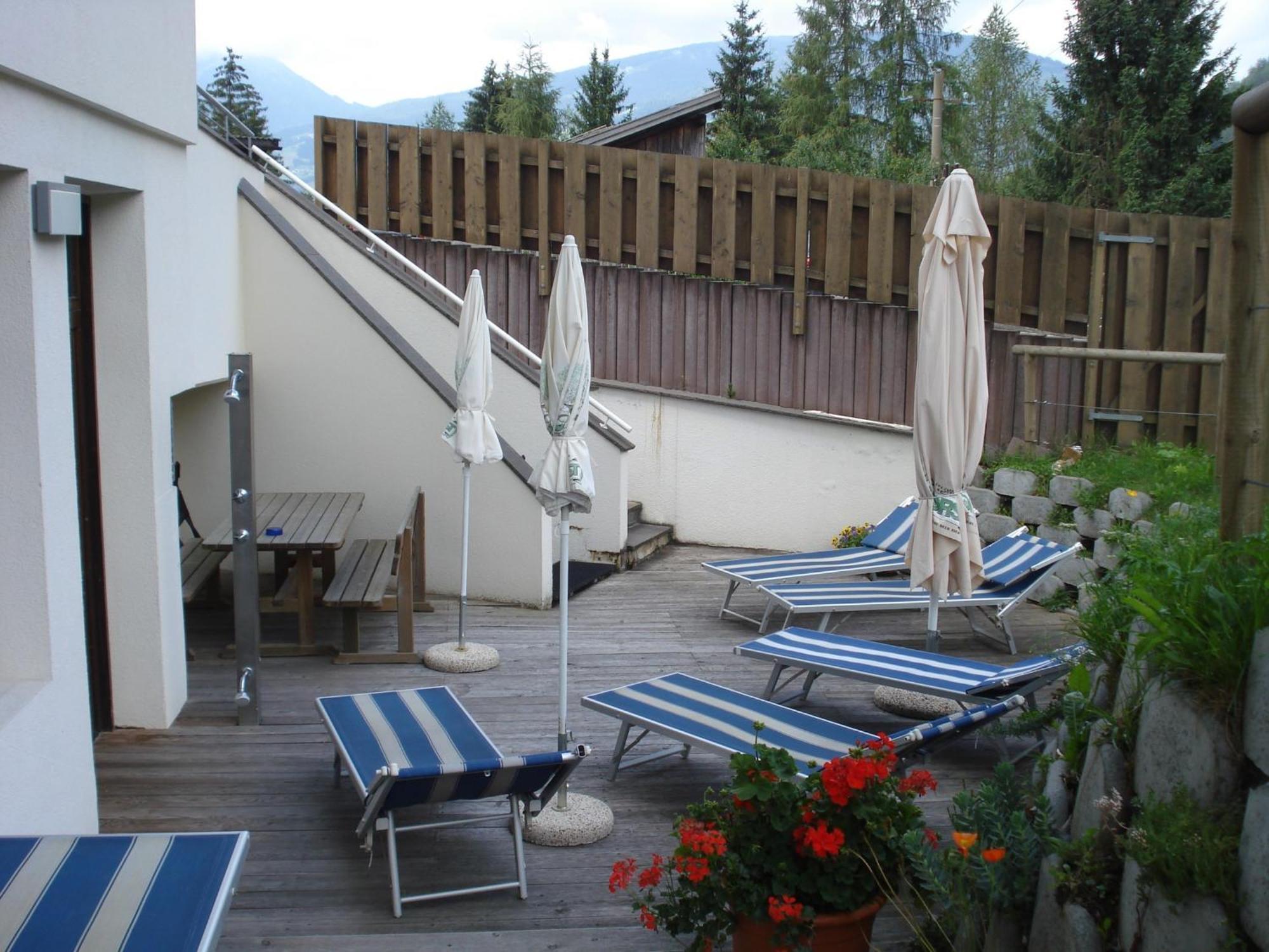 Sporthotel Rasen Rasùn di Sotto エクステリア 写真