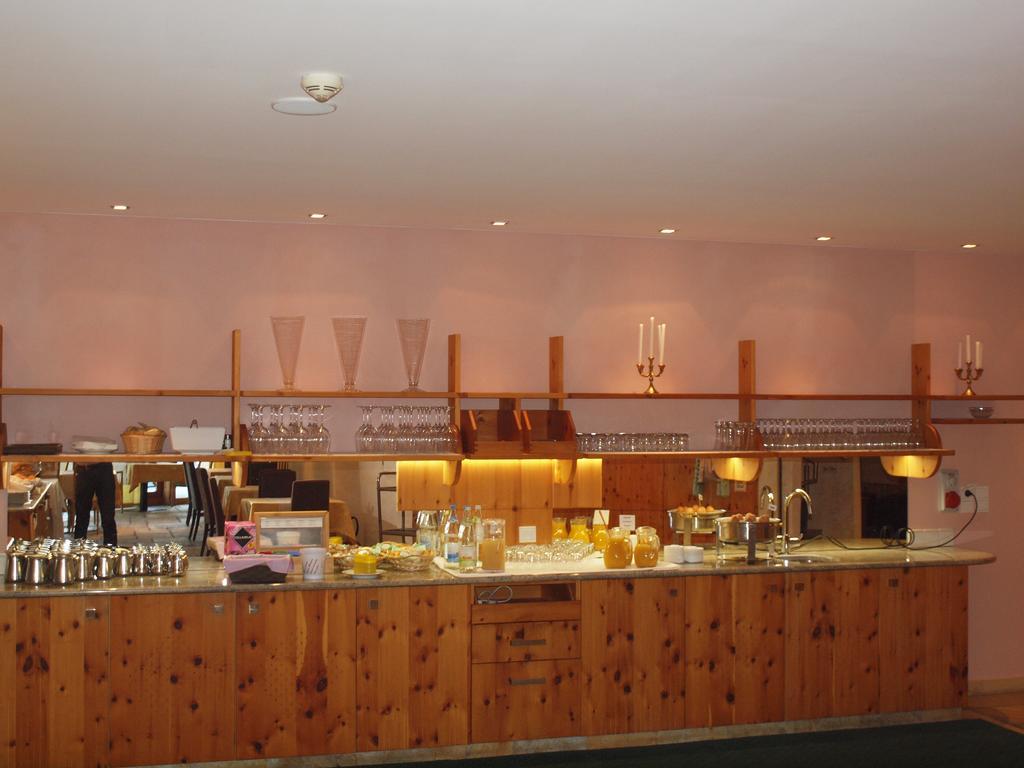 Sporthotel Rasen Rasùn di Sotto エクステリア 写真