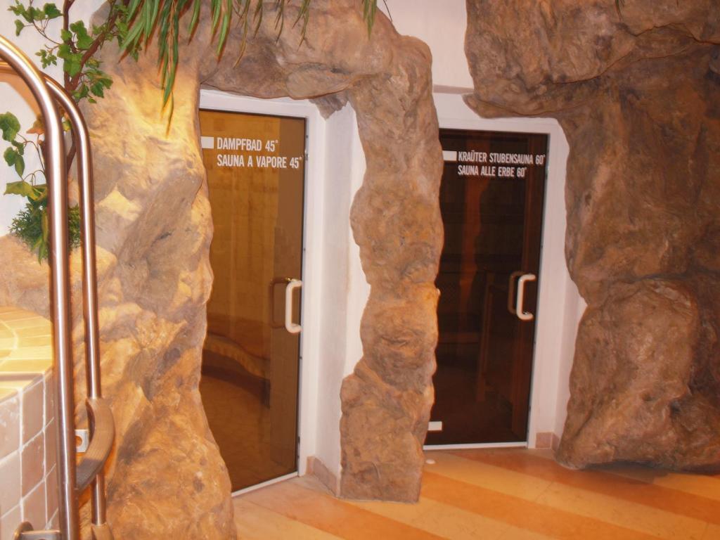 Sporthotel Rasen Rasùn di Sotto エクステリア 写真